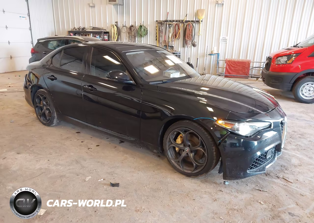 2018 Alfa Romeo Giulia Ti Sport Awd – zdjęcie 1 z 16