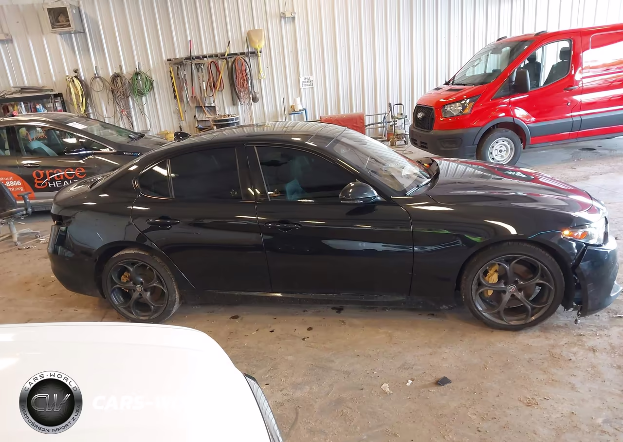 2018 Alfa Romeo Giulia Ti Sport Awd VIN:ZARFAEEN5J7592406 - 13