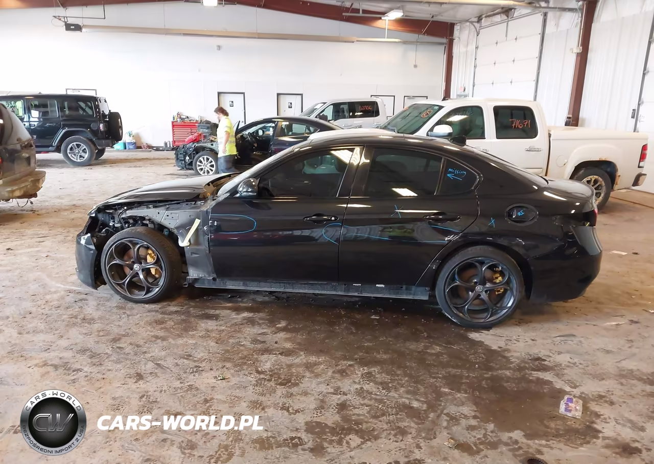 2018 Alfa Romeo Giulia Ti Sport Awd VIN:ZARFAEEN5J7592406 - 6