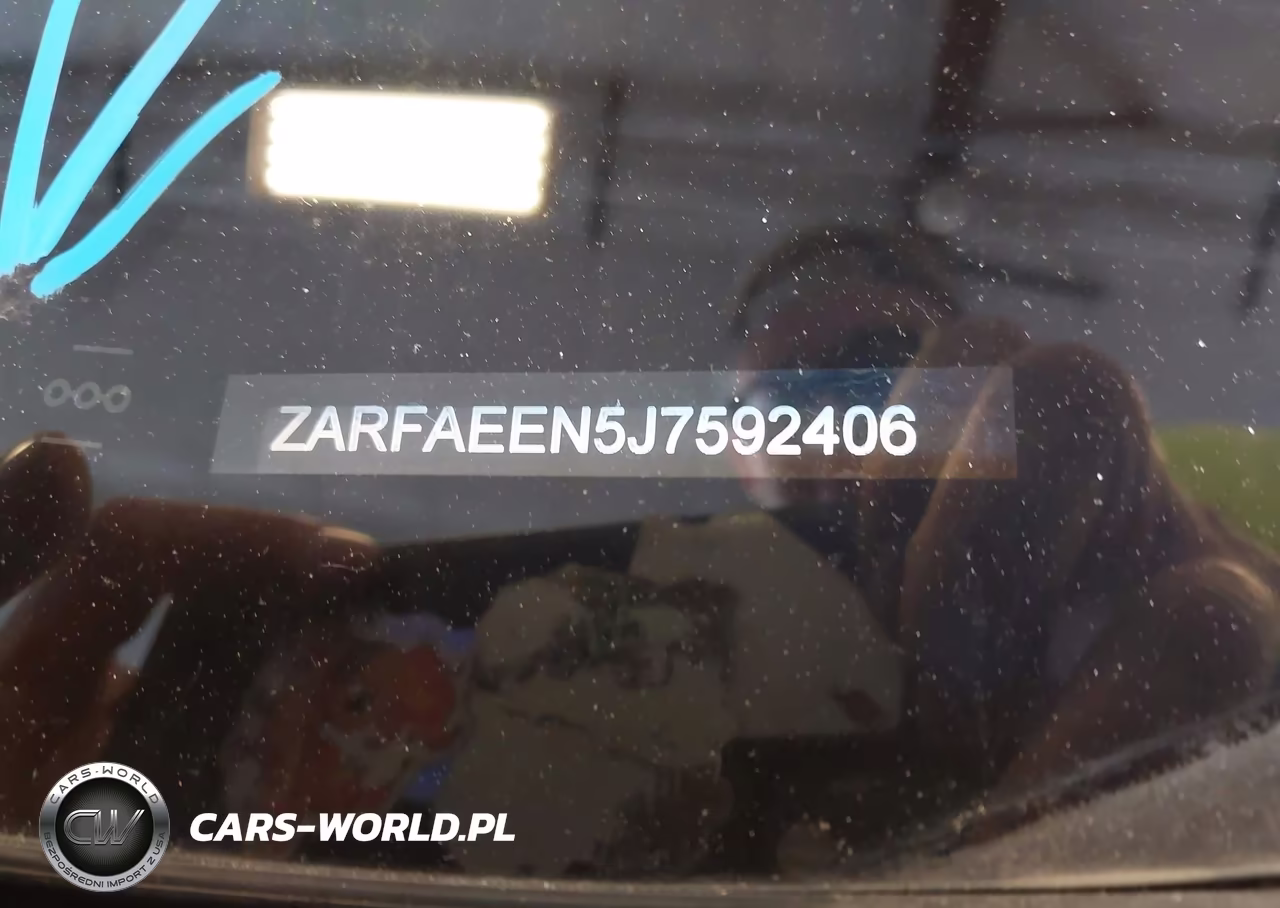 2018 Alfa Romeo Giulia Ti Sport Awd VIN:ZARFAEEN5J7592406 - 9