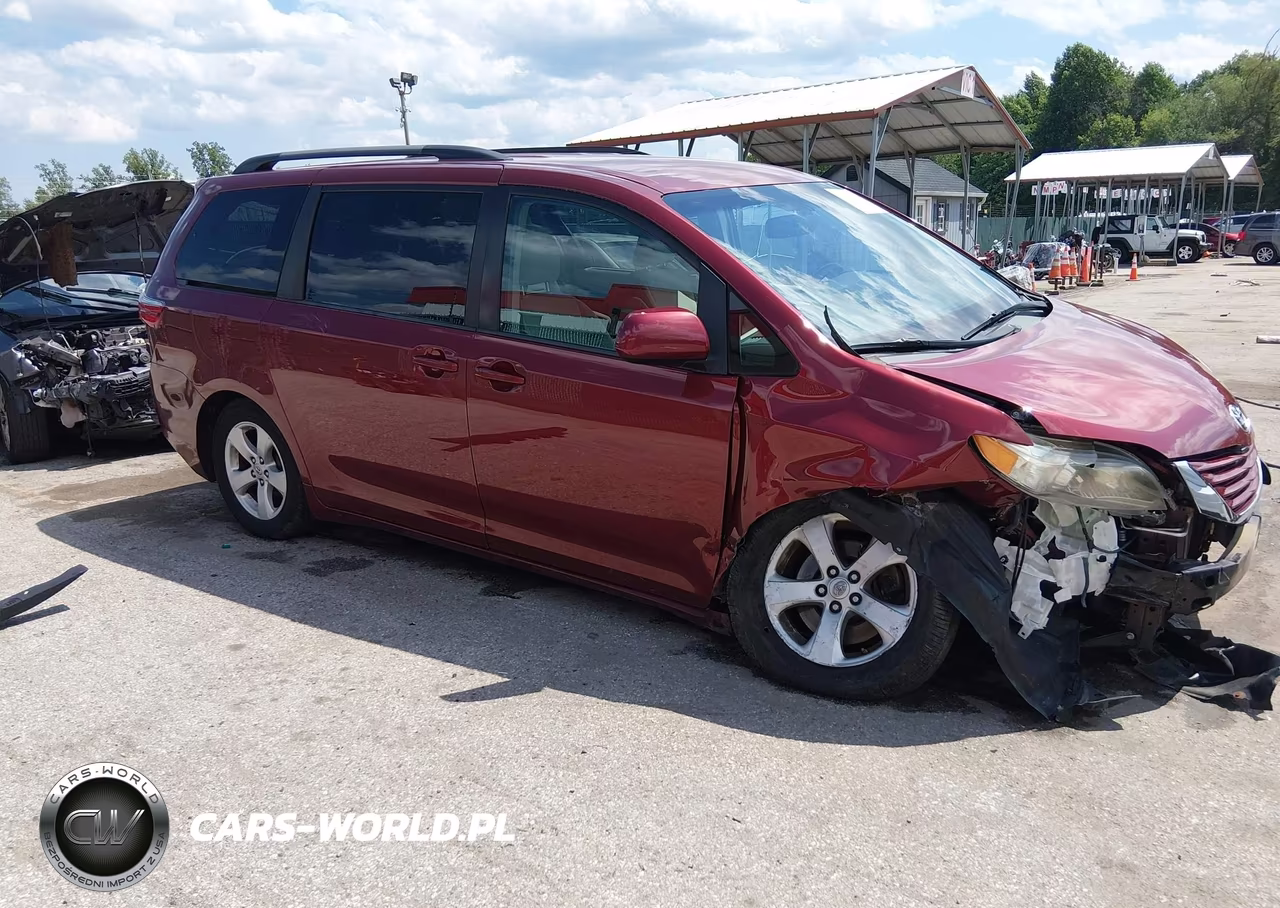 2015 Toyota Sienna Le 8 Passenger – zdjęcie 1 z 16
