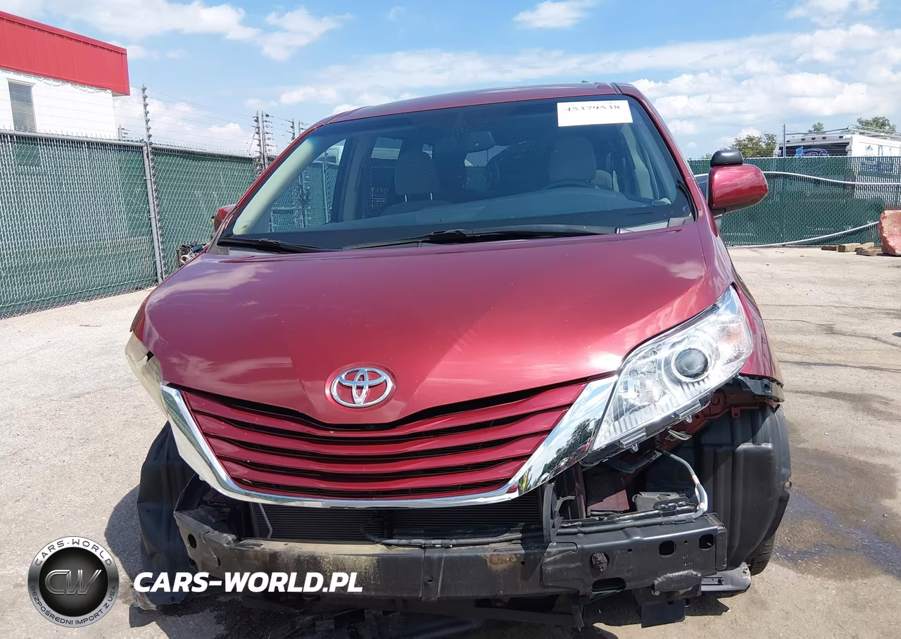 2015 Toyota Sienna Le 8 Passenger VIN:5TDKK3DC4FS661240 - 12
