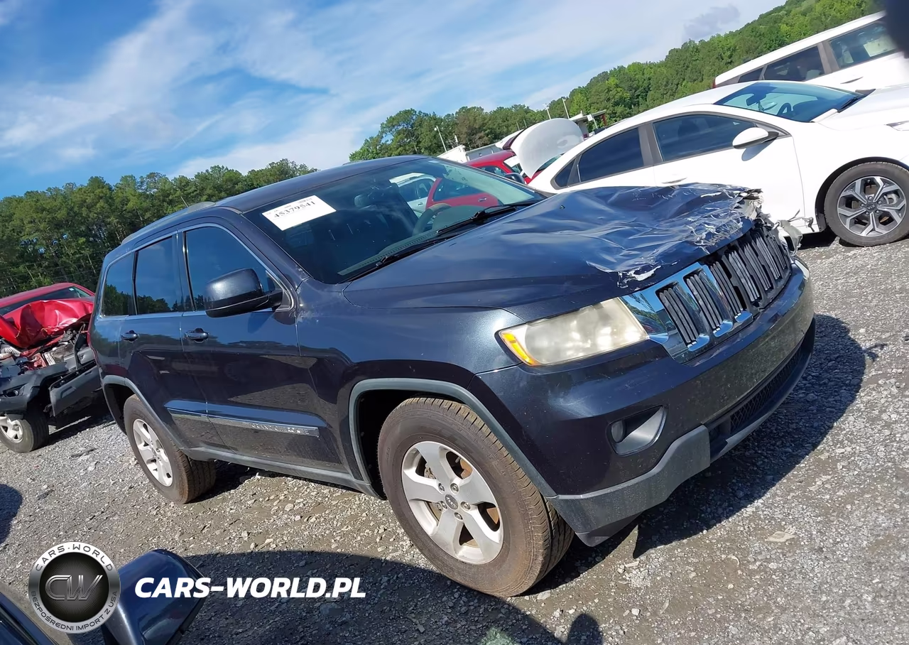 2013 Jeep Grand Cherokee Laredo VIN:1C4RJEAG1DC643345 - 13