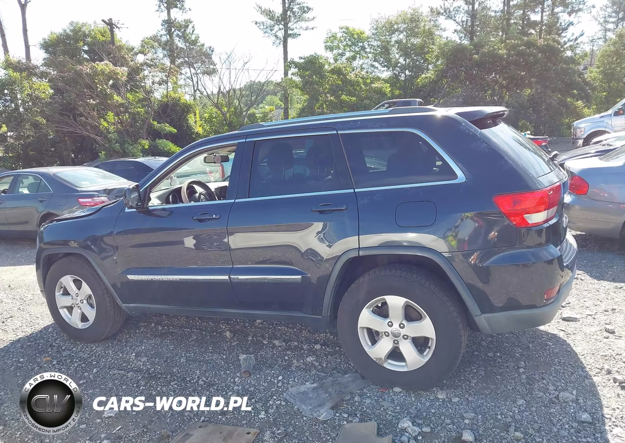 2013 Jeep Grand Cherokee Laredo VIN:1C4RJEAG1DC643345 - 14
