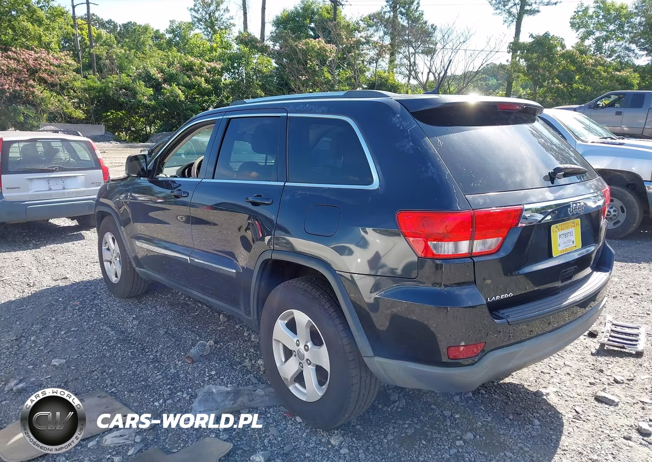 2013 Jeep Grand Cherokee Laredo VIN:1C4RJEAG1DC643345 - 3