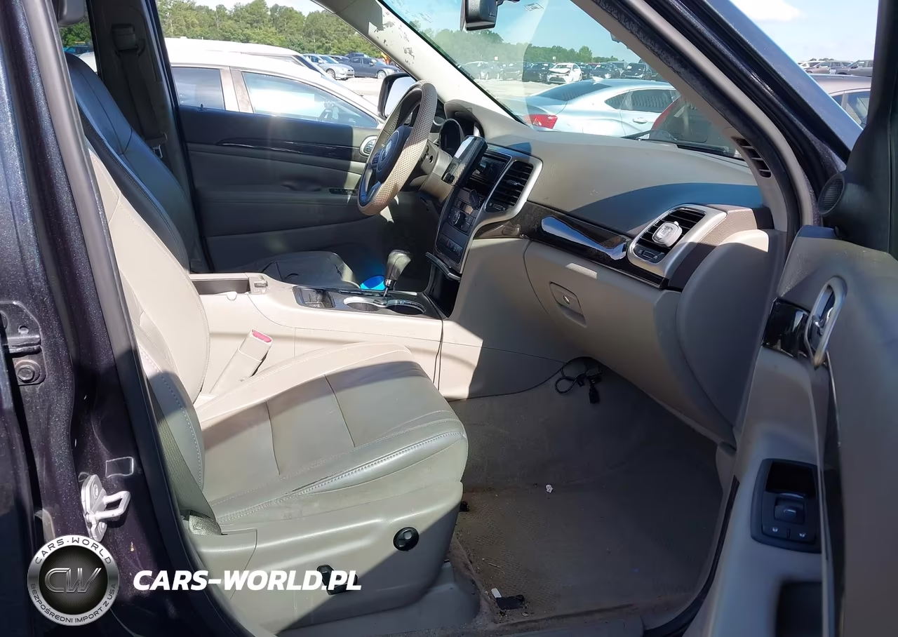 2013 Jeep Grand Cherokee Laredo VIN:1C4RJEAG1DC643345 - 5