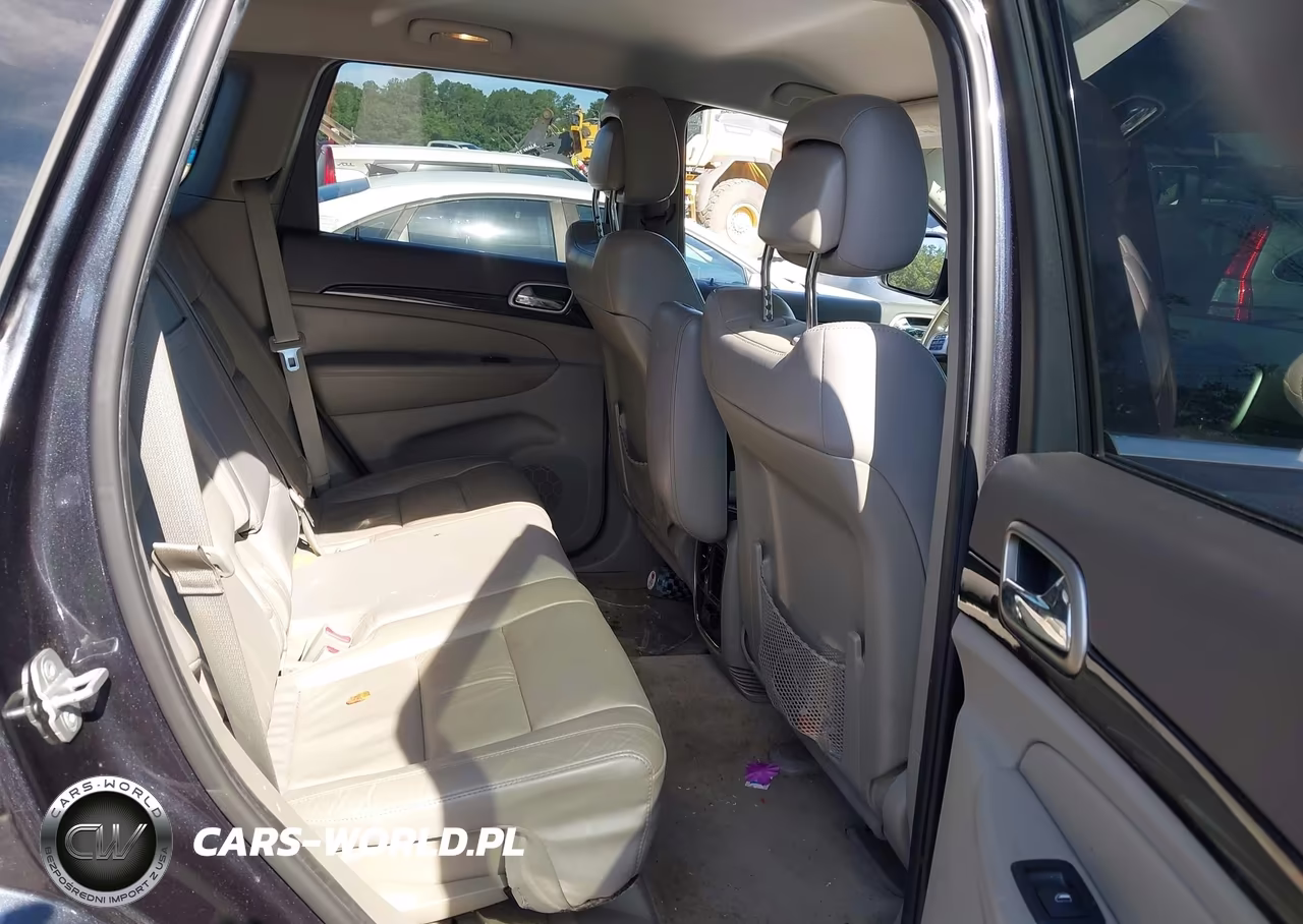 2013 Jeep Grand Cherokee Laredo VIN:1C4RJEAG1DC643345 - 8