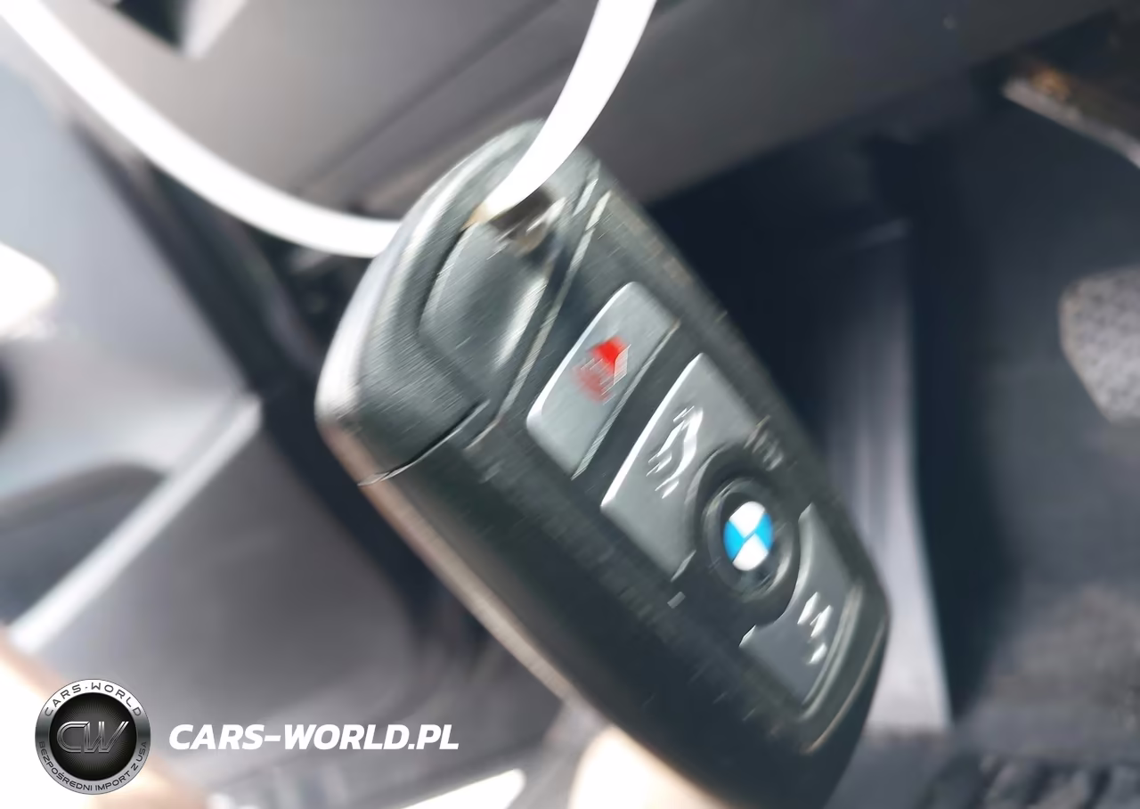 2017 BMW X3 xDrive28I VIN:5UXWX9C38H0W67716 - 11