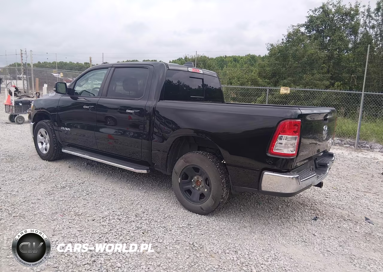 2020 Ram 1500 Big Horn 4X4 5'7 Box VIN:1C6RRFFG8LN128389 - 3