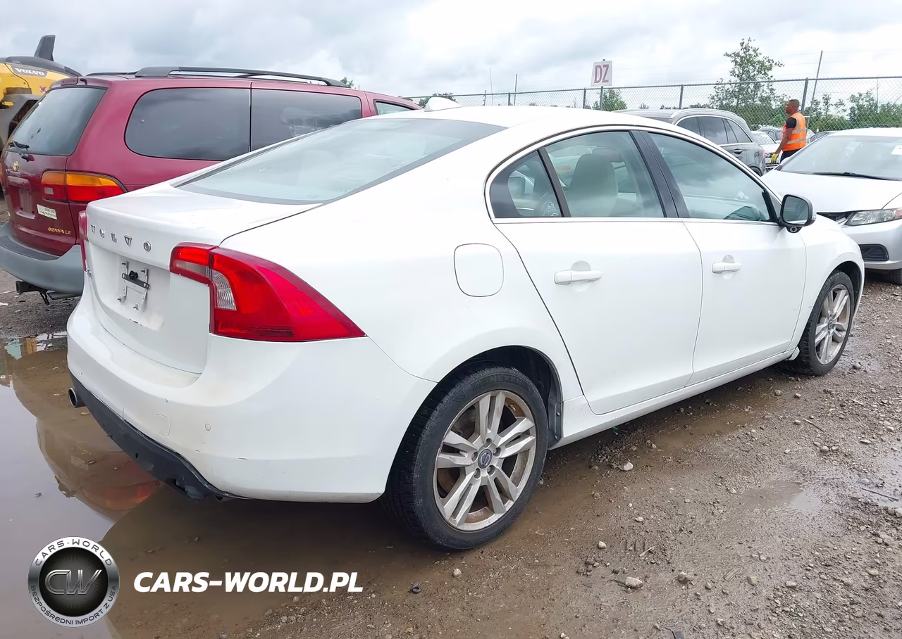2013 Volvo S60 T5 VIN:YV1612FS8D1216314 - 4