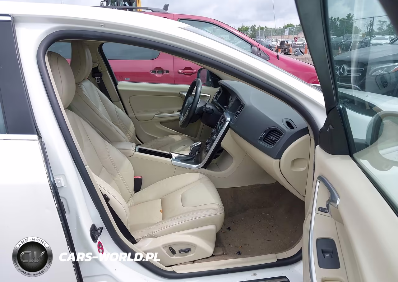 2013 Volvo S60 T5 VIN:YV1612FS8D1216314 - 5
