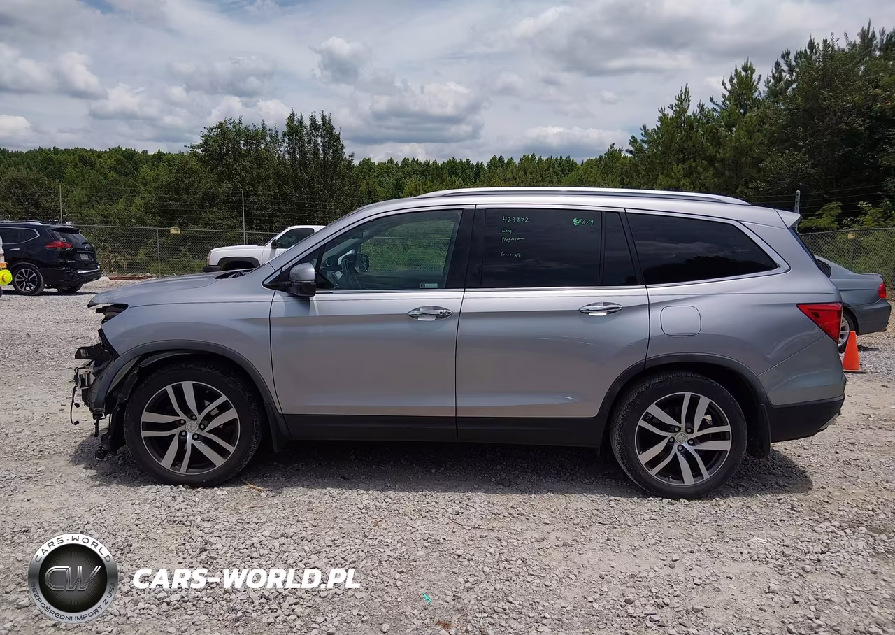 2017 Honda Pilot Touring VIN:5FNYF5H96HB043448 - 14