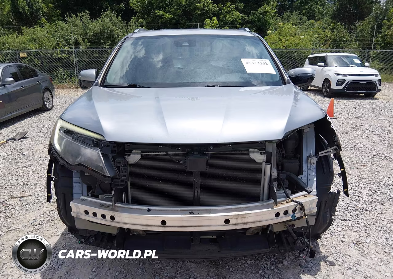 2017 Honda Pilot Touring VIN:5FNYF5H96HB043448 - 6
