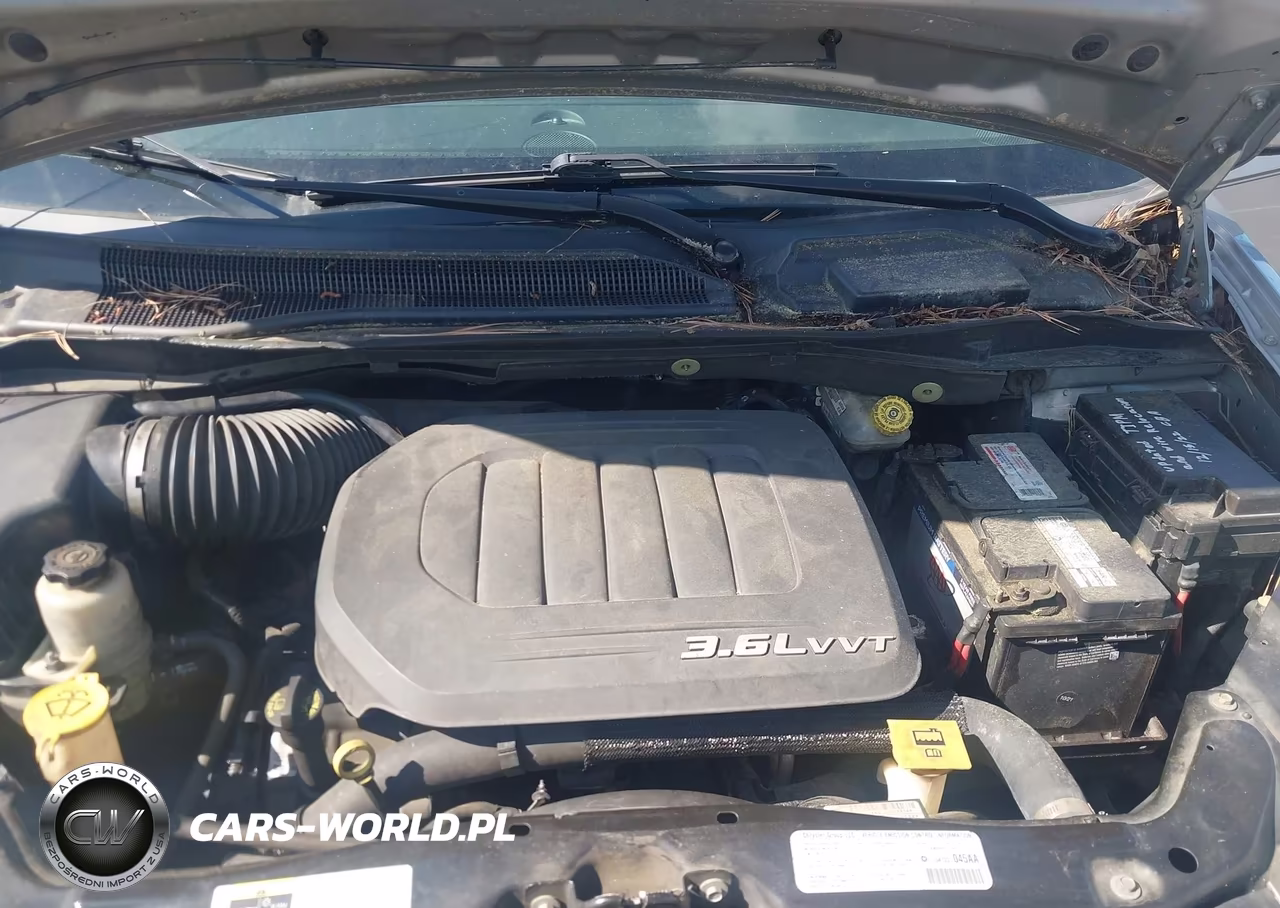 2013 Chrysler Town & Country Touring VIN:2C4RC1BG8DR637860 - 10