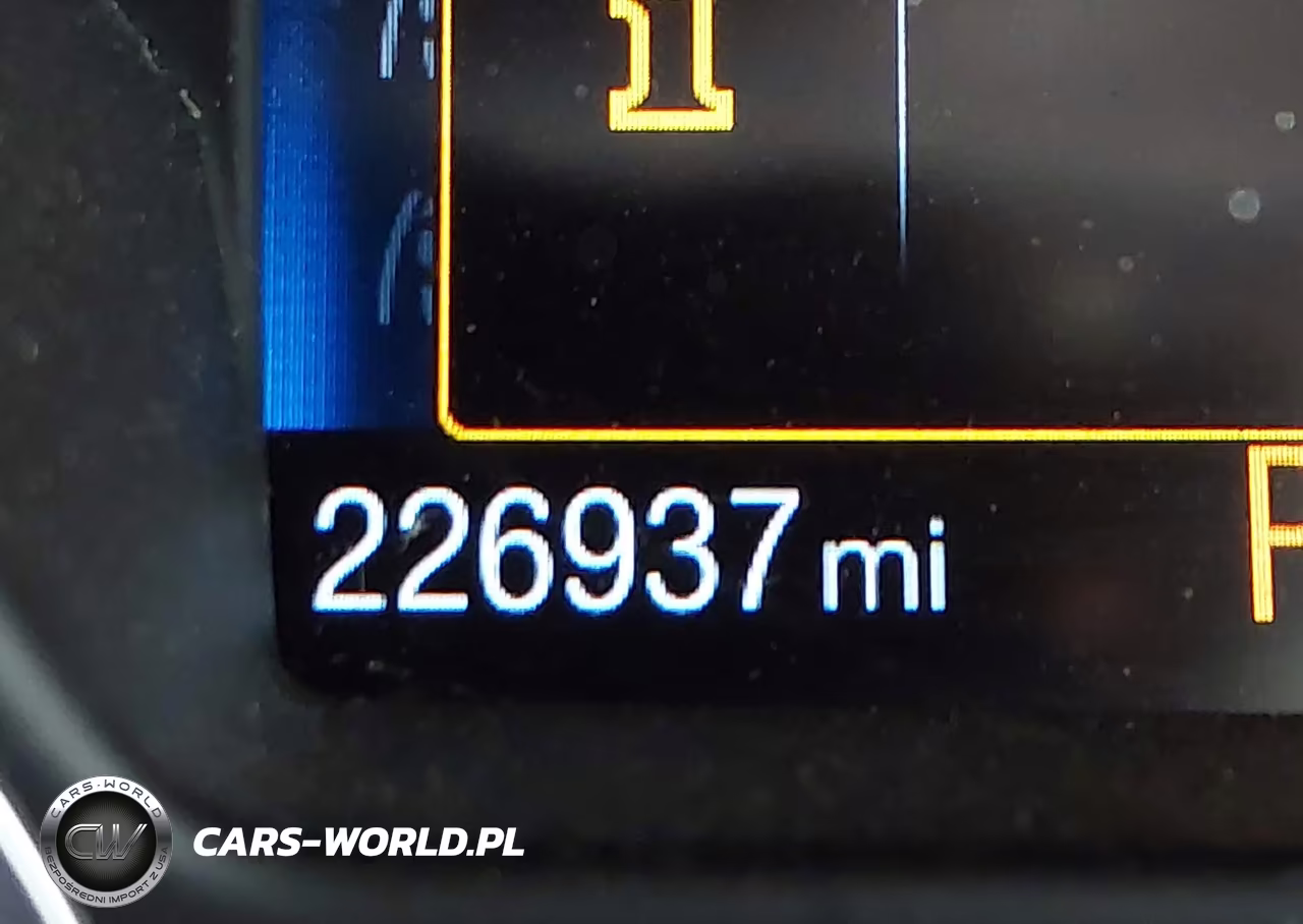 2016 Ford Focus Se VIN:1FADP3F25GL288068 - 15