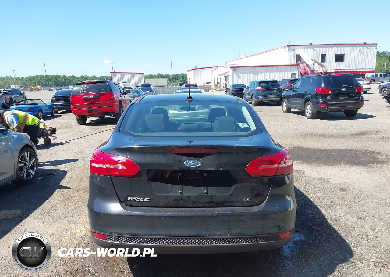 2016 Ford Focus Se VIN:1FADP3F25GL288068 - 16