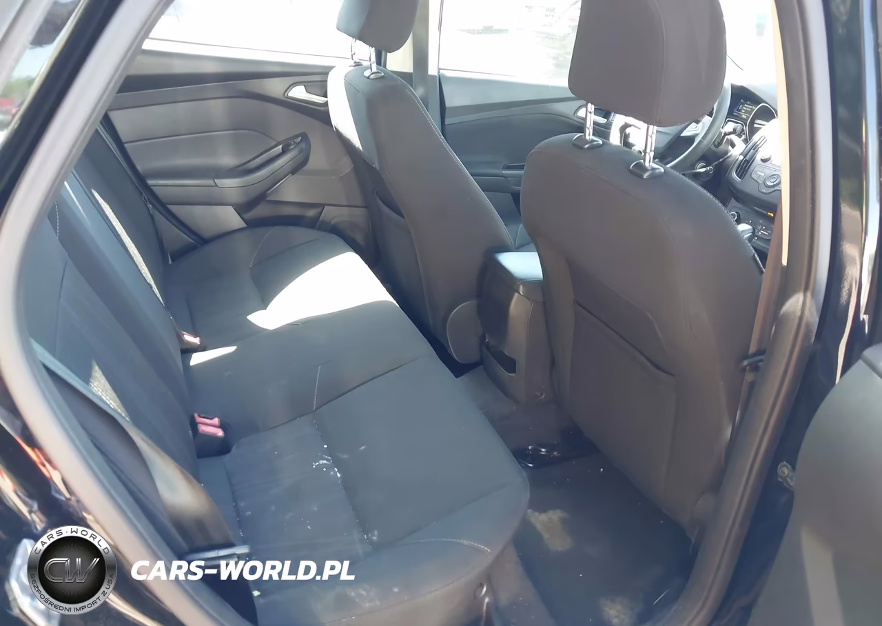 2016 Ford Focus Se VIN:1FADP3F25GL288068 - 8