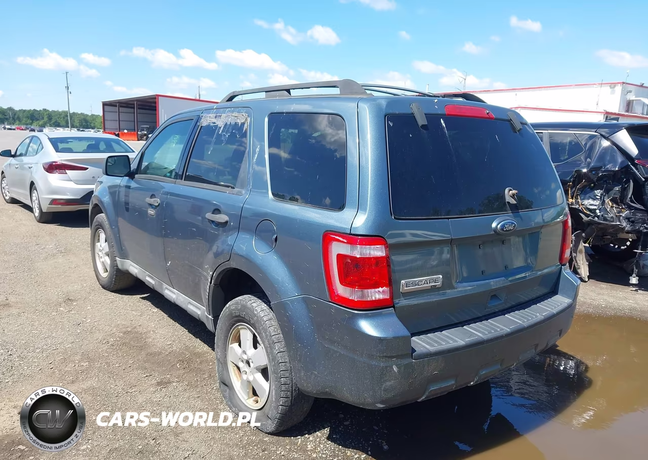 2010 Ford Escape Xlt VIN:1FMCU0D74AKA53407 - 3
