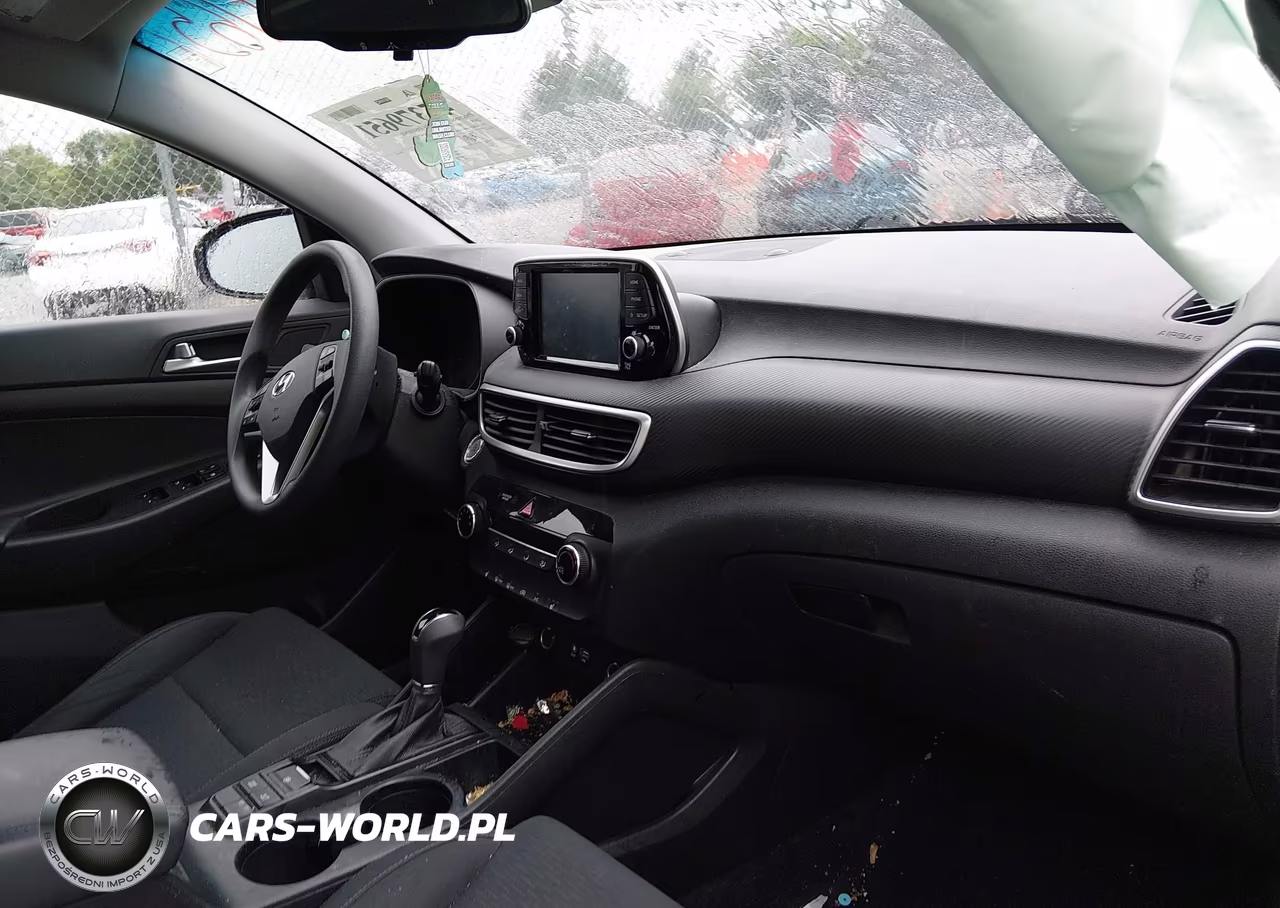 2019 Hyundai Tucson Value VIN:KM8J33A40KU059197 - 5