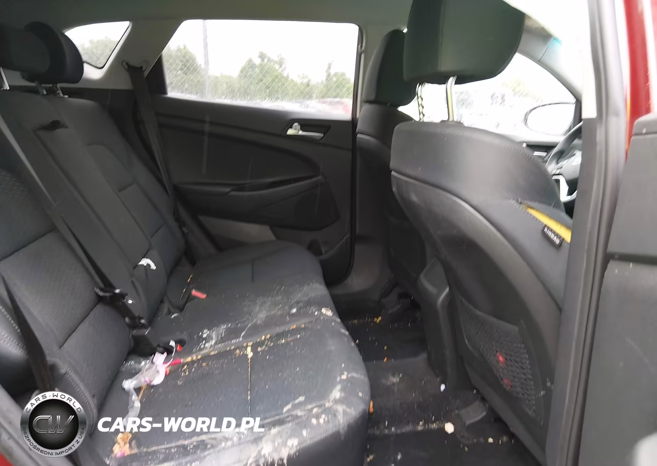 2019 Hyundai Tucson Value VIN:KM8J33A40KU059197 - 8