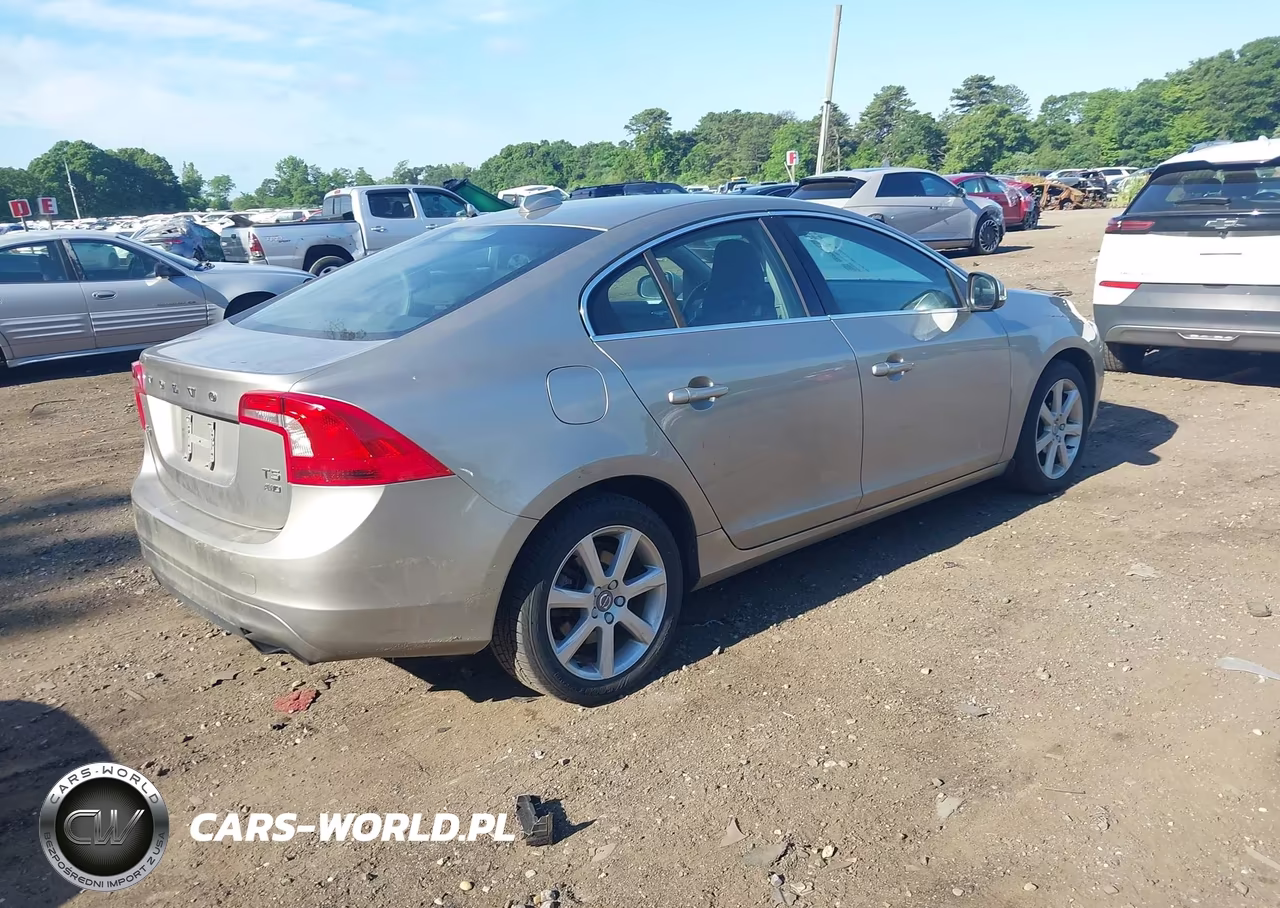 2016 Volvo S60 T5 Premier VIN:YV1612TK3G2394487 - 4