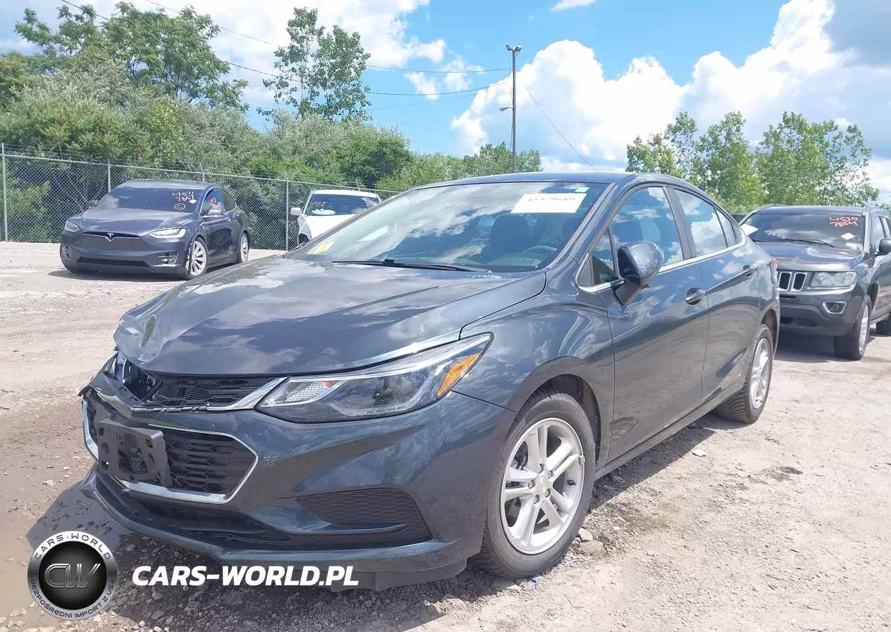 2018 Chevrolet Cruze Lt Auto VIN:1G1BE5SM1J7112055 - 2