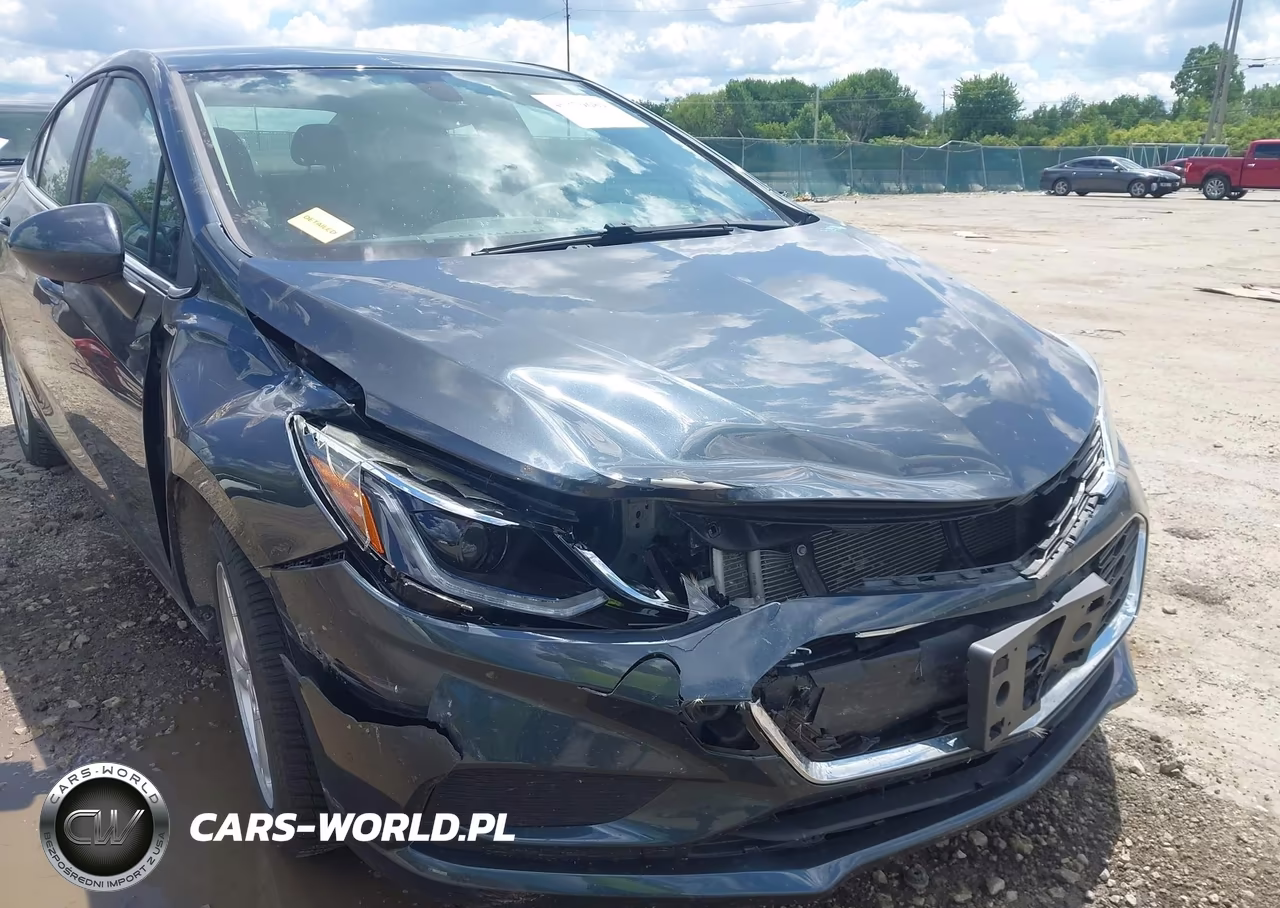 2018 Chevrolet Cruze Lt Auto VIN:1G1BE5SM1J7112055 - 6
