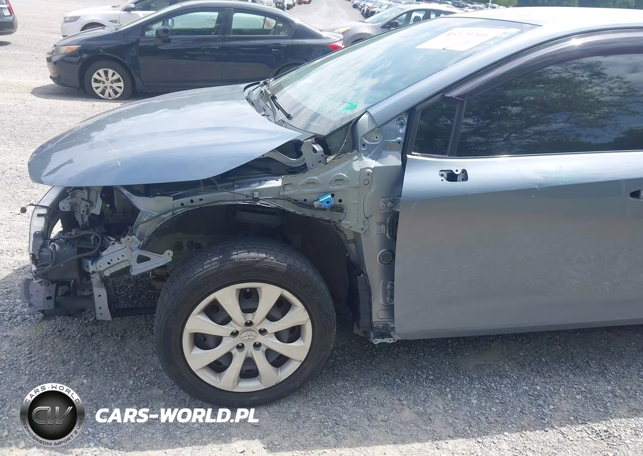 2021 Toyota Corolla Le VIN:JTDEPMAE5MJ174293 - 17