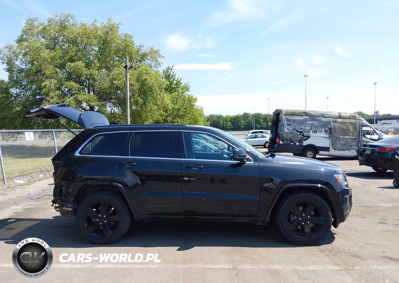 2015 Jeep Grand Cherokee Altitude VIN:1C4RJFAG7FC758587 - 14