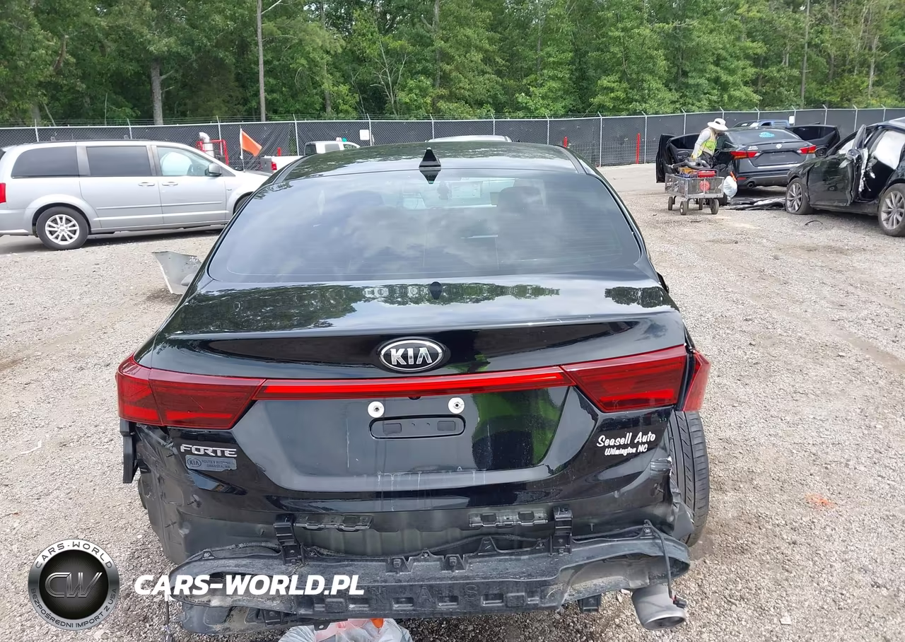 2021 Kia Forte Lxs VIN:3KPF24AD8ME375807 - 16