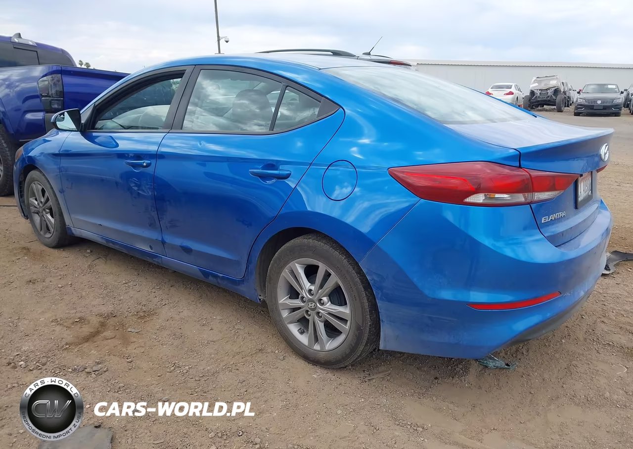 2018 Hyundai Elantra Se VIN:5NPD74LF7JH276457 - 3