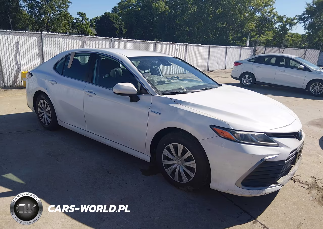 2021 Toyota Camry Le Hybrid – zdjęcie 1 z 16