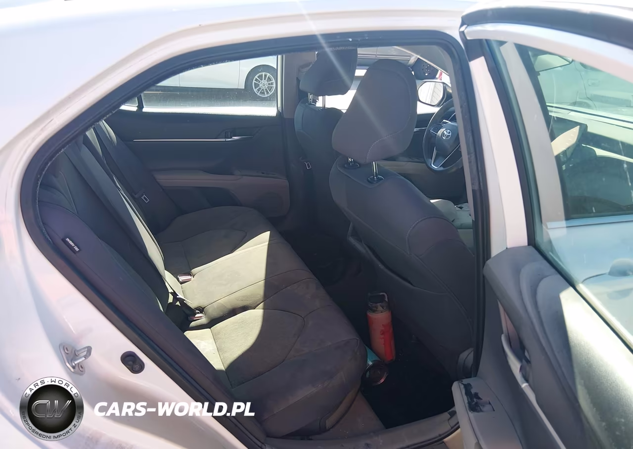 2021 Toyota Camry Le Hybrid VIN:4T1C31AK8MU569358 - 8