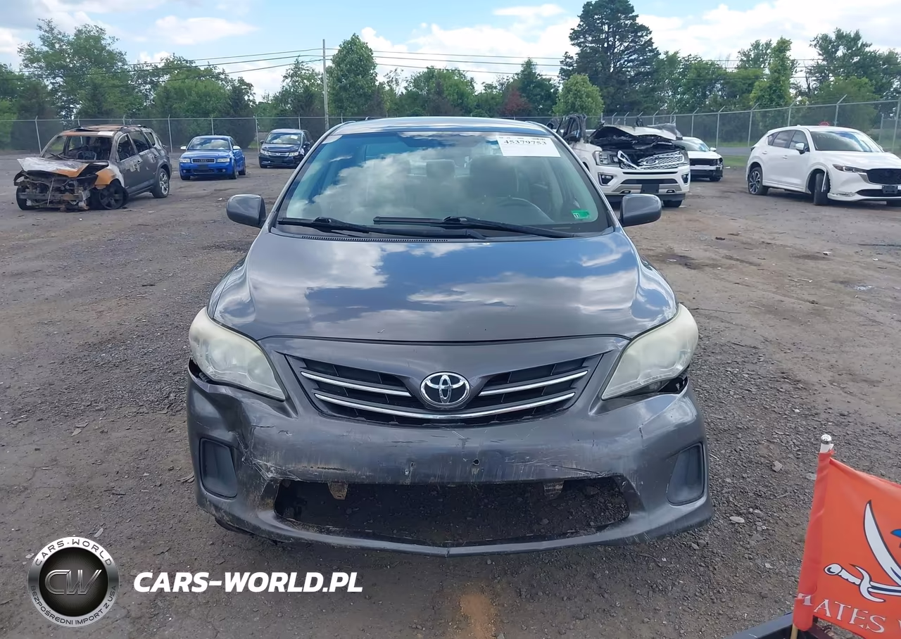 2013 Toyota Corolla Le VIN:5YFBU4EE2DP129815 - 12