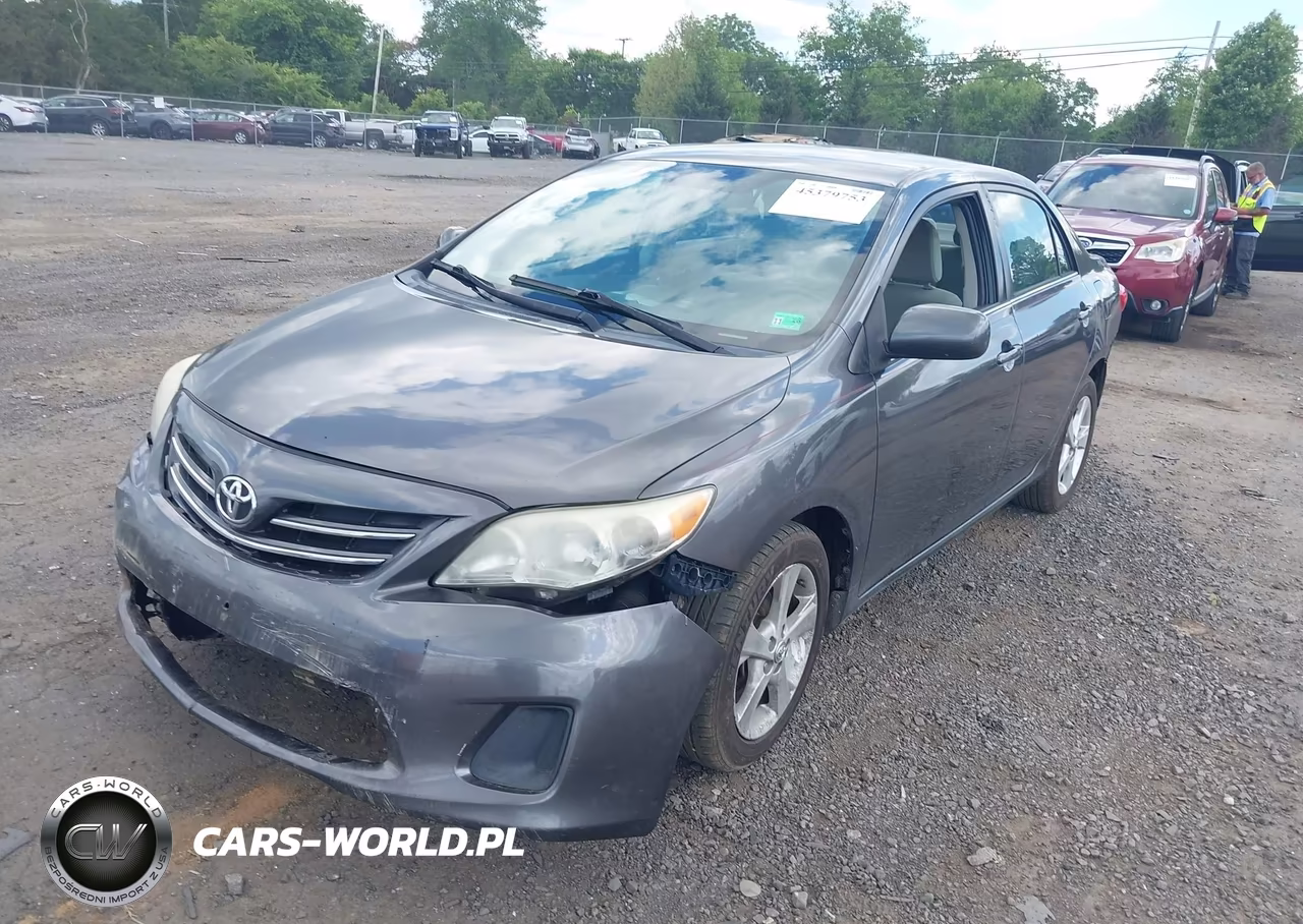 2013 Toyota Corolla Le VIN:5YFBU4EE2DP129815 - 2