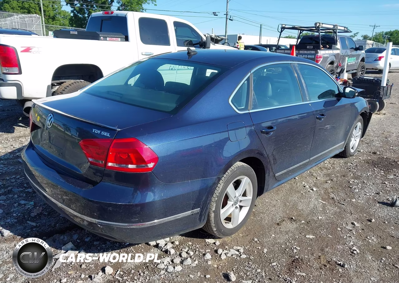 2014 Volkswagen Passat 2.0L Tdi Sel Premium VIN:1VWCN7A3XEC013857 - 4