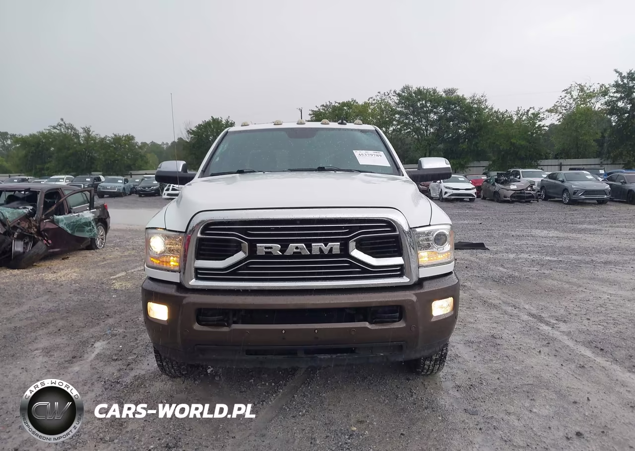 2018 Ram 3500 Laramie 4X4 8' Box VIN:3C63RRJL8JG159370 - 13