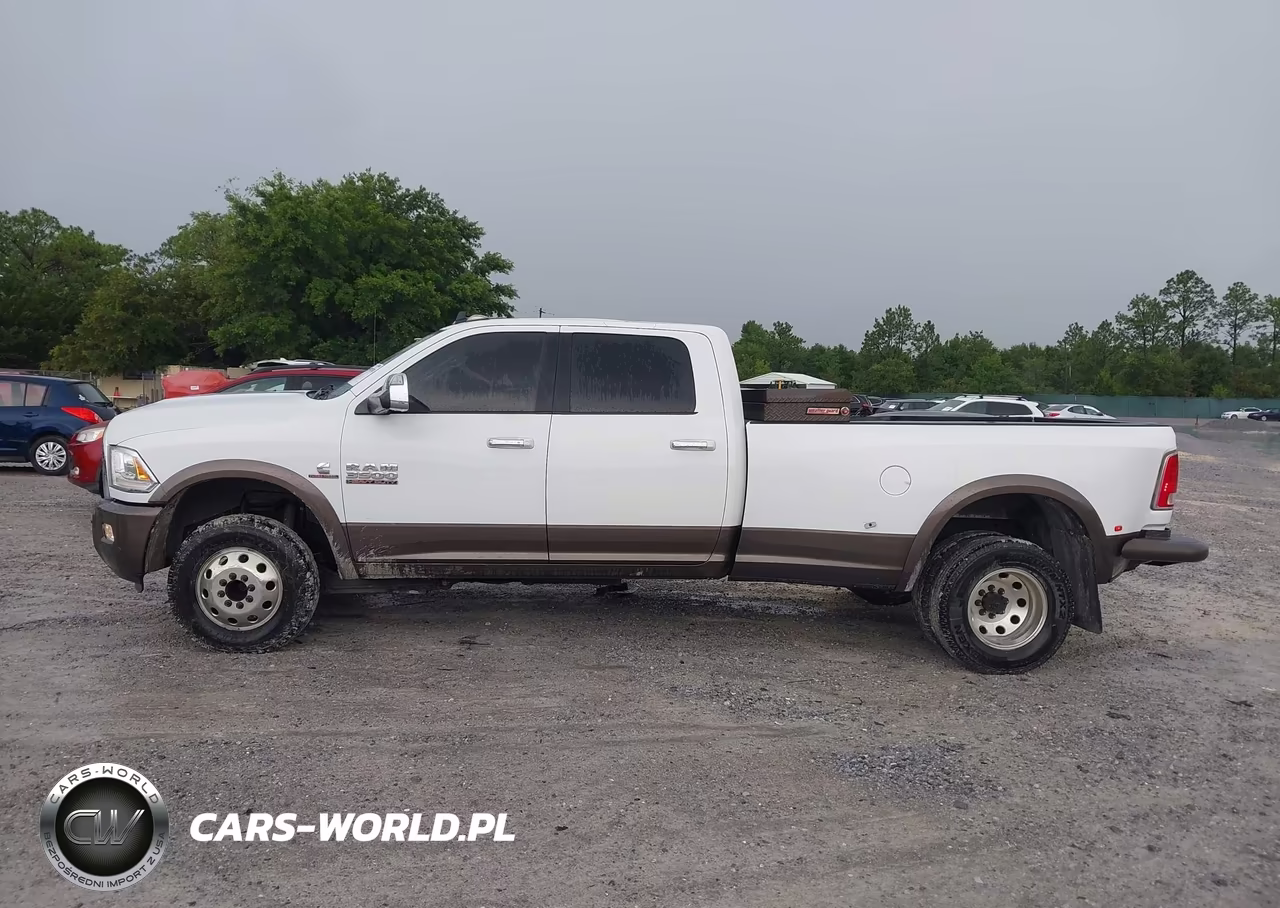 2018 Ram 3500 Laramie 4X4 8' Box VIN:3C63RRJL8JG159370 - 15