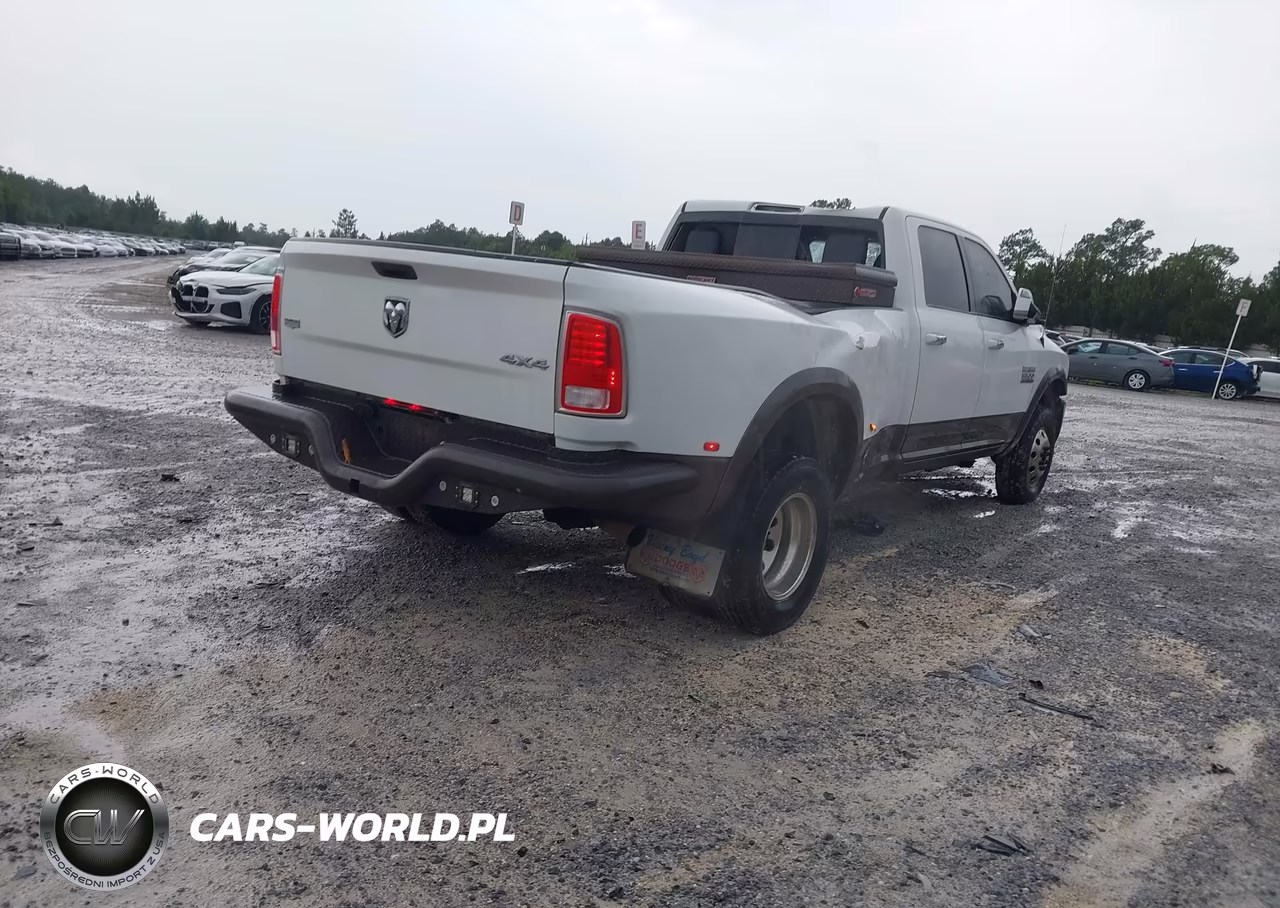 2018 Ram 3500 Laramie 4X4 8' Box VIN:3C63RRJL8JG159370 - 4