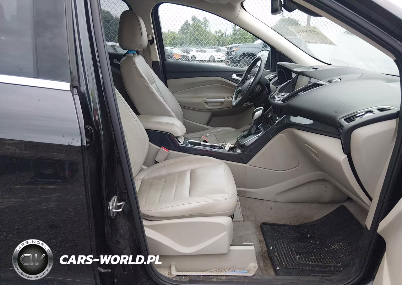 2014 Ford Escape Titanium VIN:1FMCU0J9XEUA36868 - 5