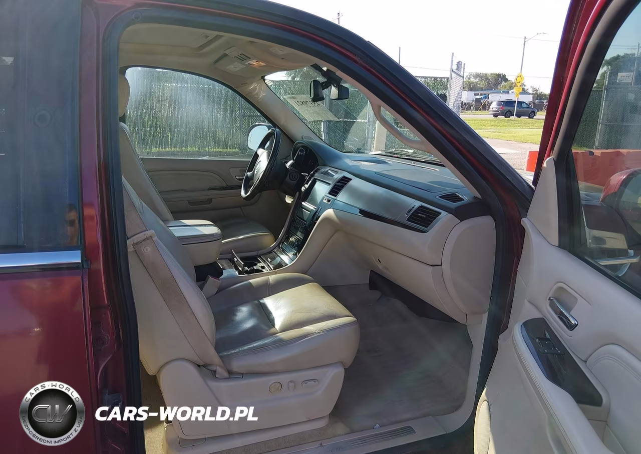 2008 Cadillac Escalade Standard VIN:1GYFK63818R136079 - 5