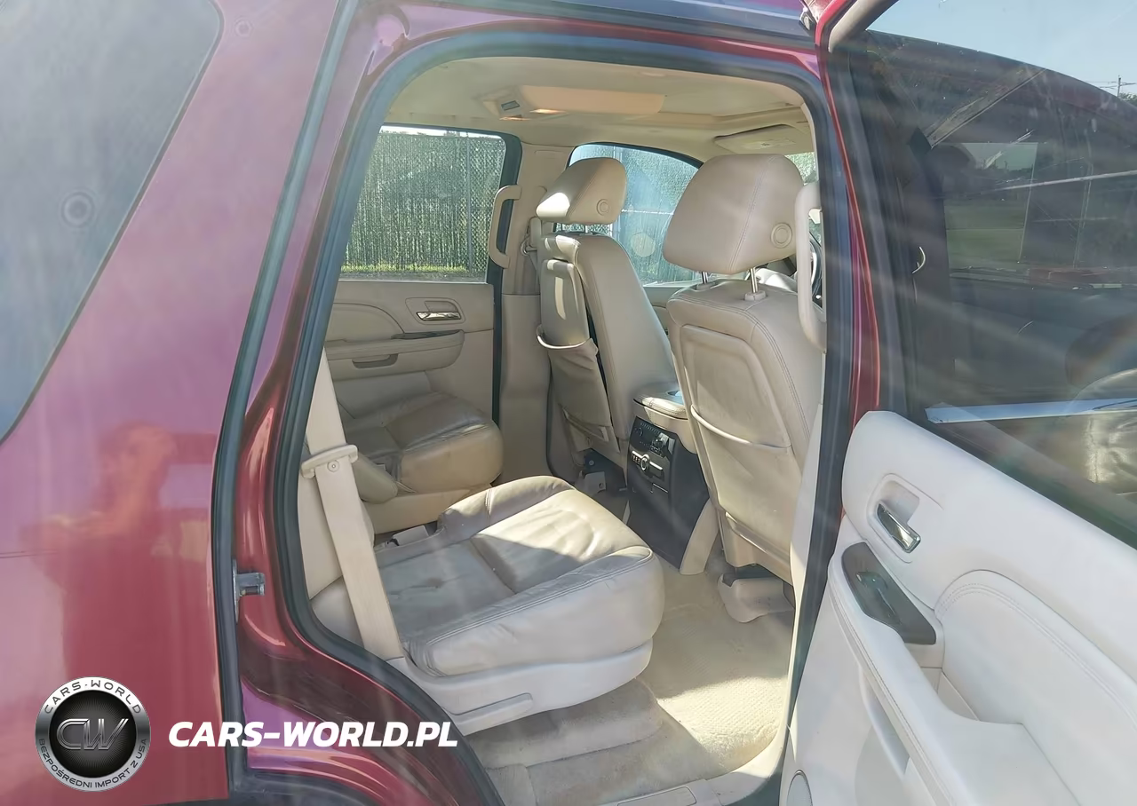 2008 Cadillac Escalade Standard VIN:1GYFK63818R136079 - 8