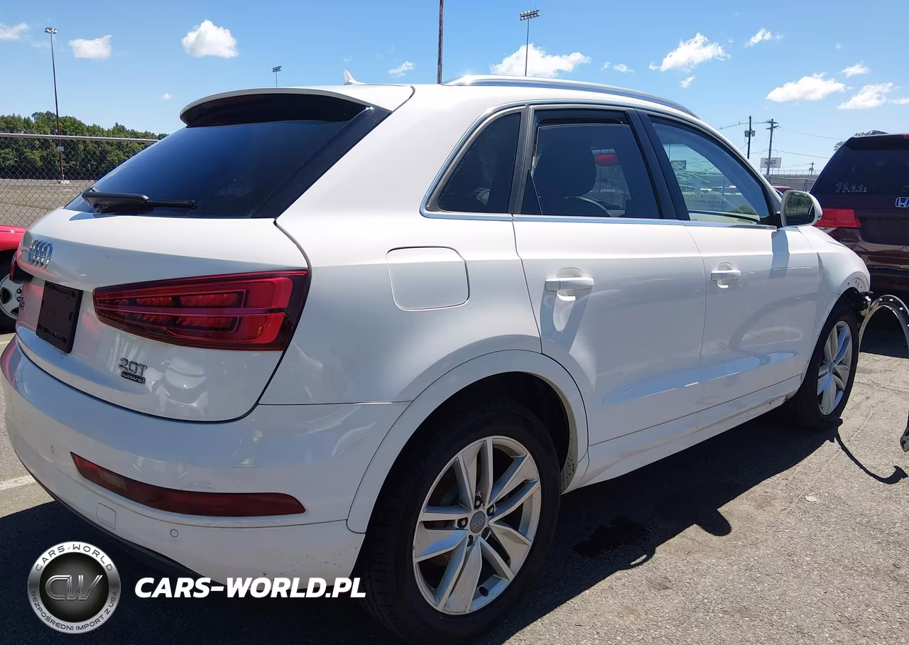 2016 Audi Q3 2.0T Premium Plus VIN:WA1EFCFS3GR009306 - 4