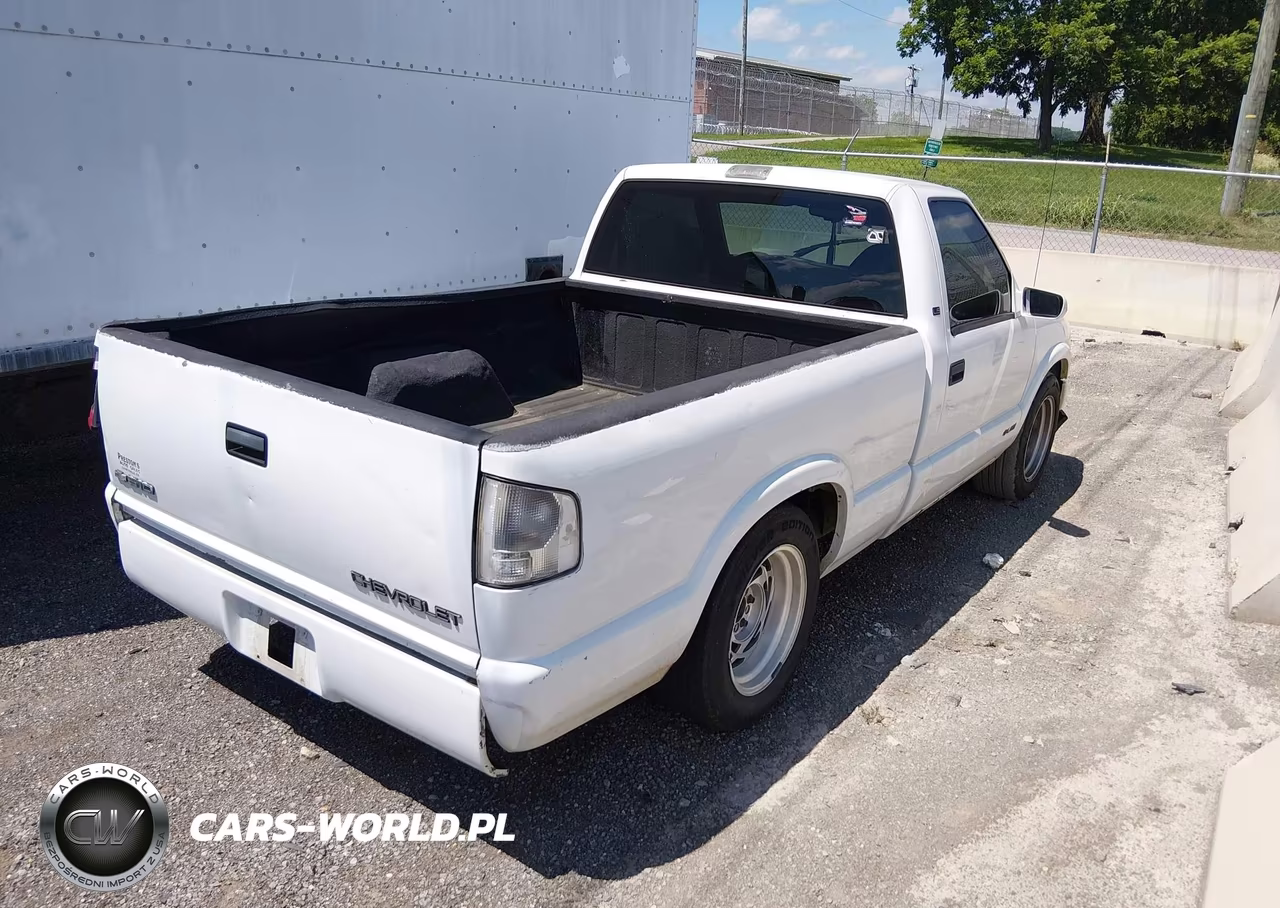 1999 Chevrolet S-10 Ls VIN:1GCCS1447X8195472 - 4