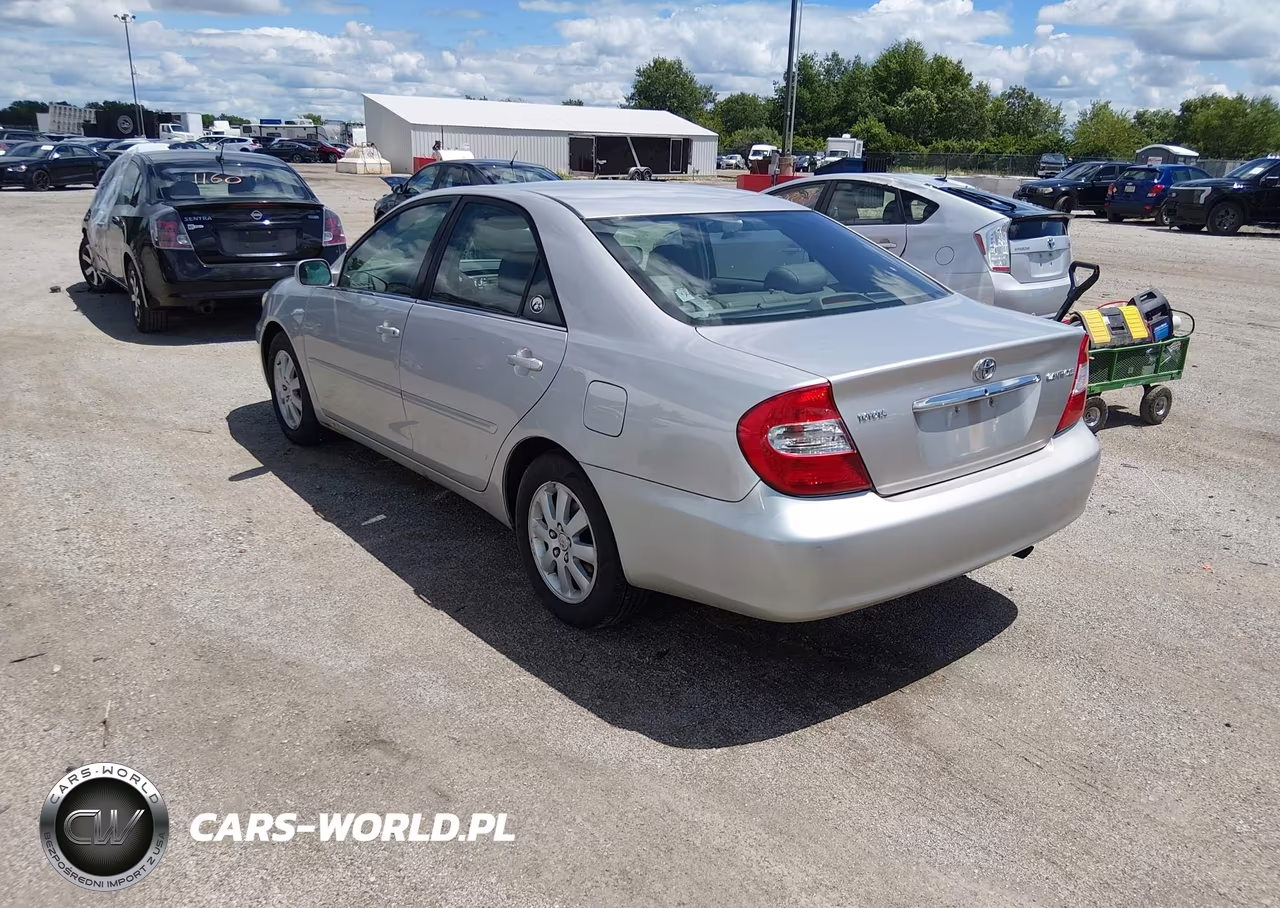 2002 Toyota Camry Xle VIN:4T1BE30K22U624791 - 3