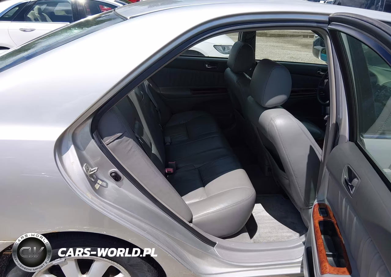 2002 Toyota Camry Xle VIN:4T1BE30K22U624791 - 8
