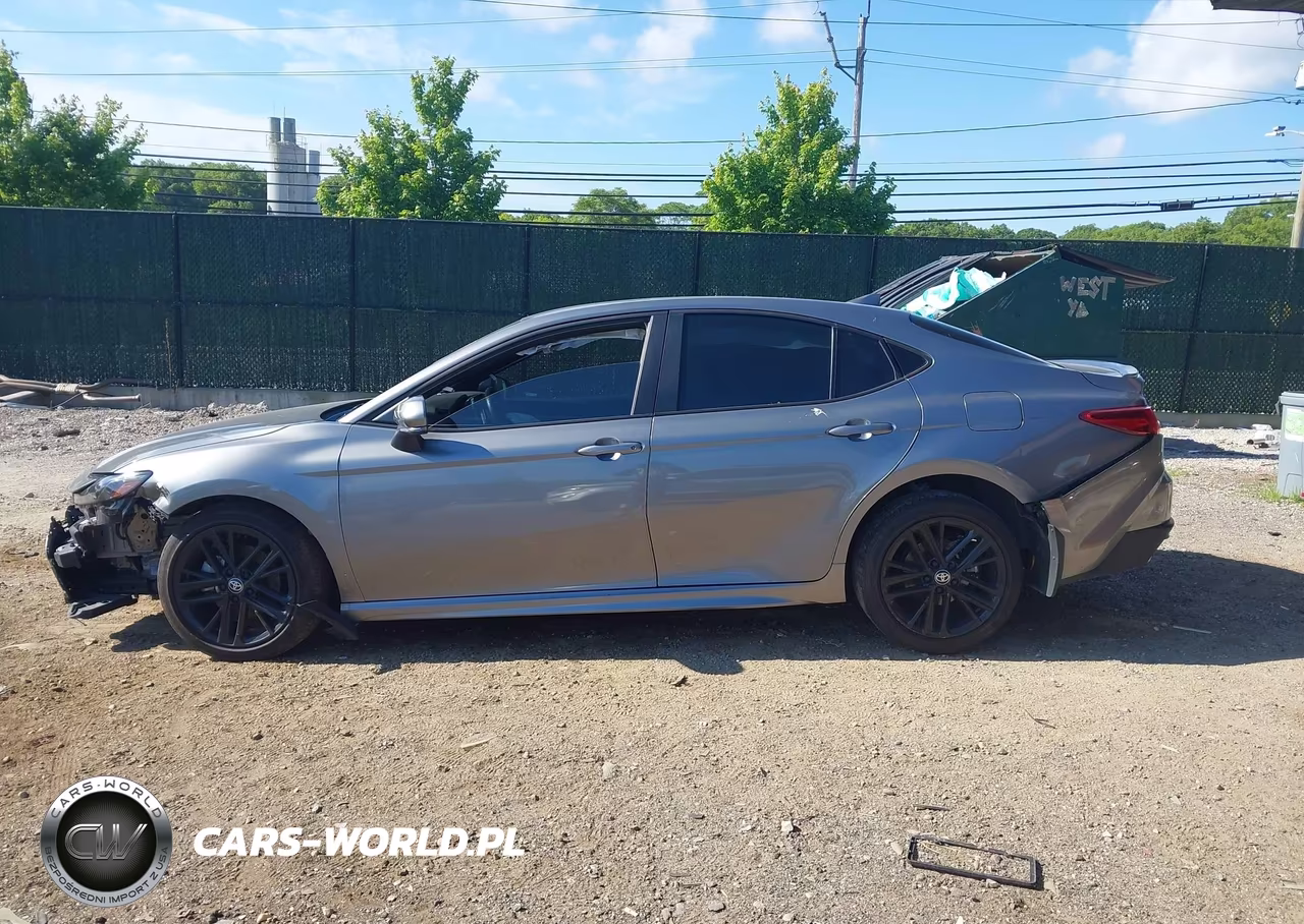 2025 Toyota Camry Se VIN:4T1DAACK4SU531033 - 15