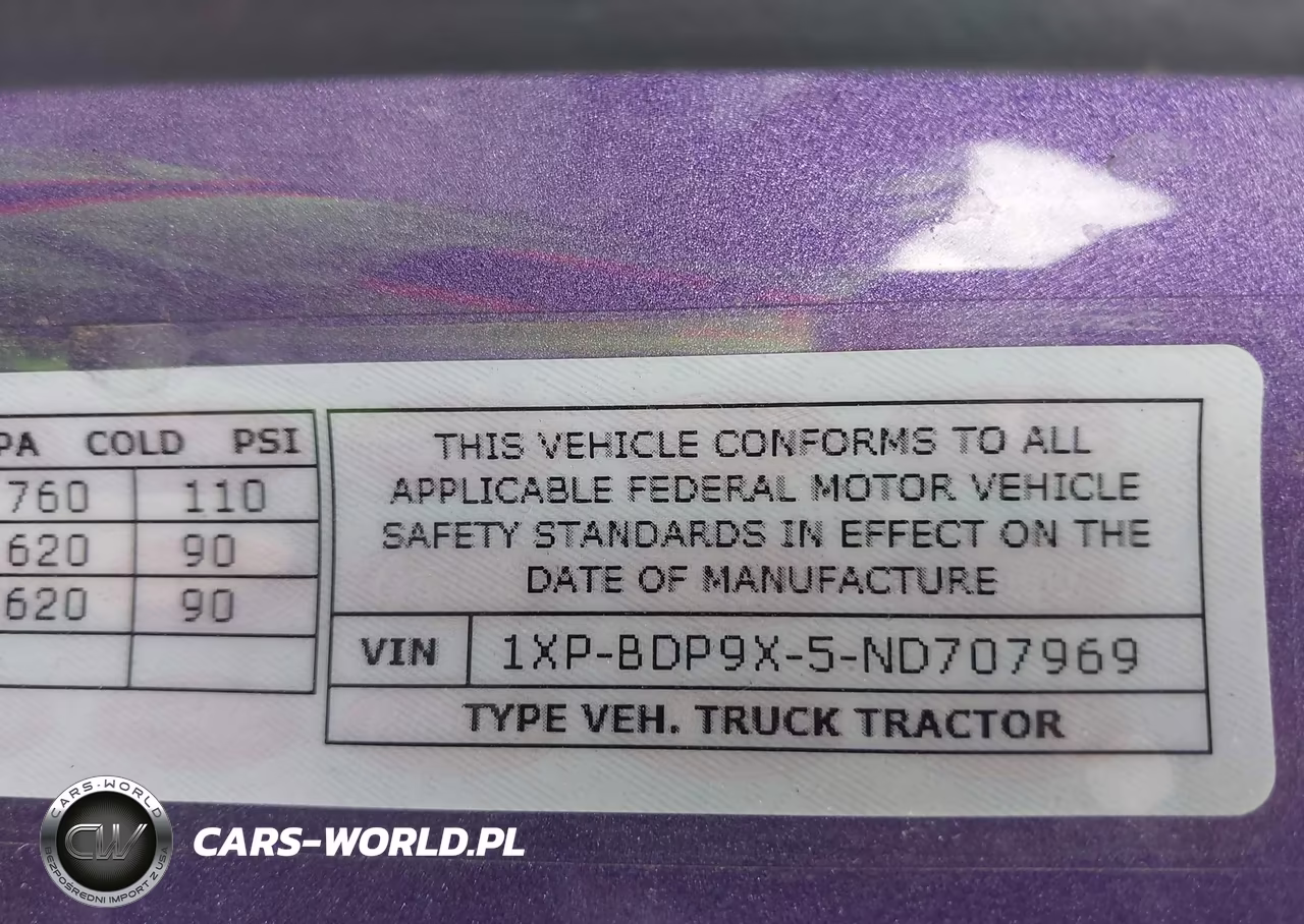 2022 Peterbilt 579 VIN:1XPBDP9X5ND707969 - 8
