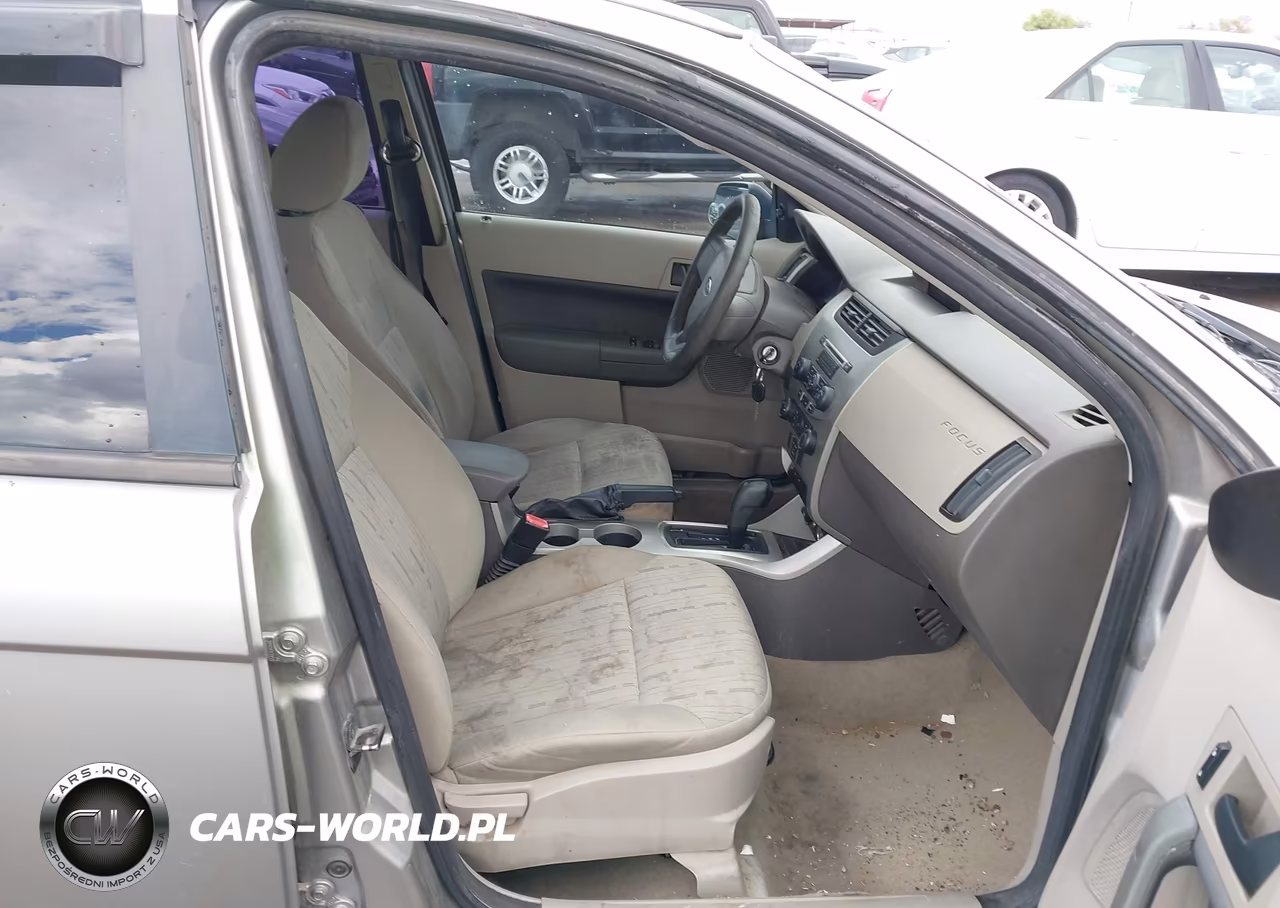 2008 Ford Focus Se VIN:1FAHP35N38W115484 - 5