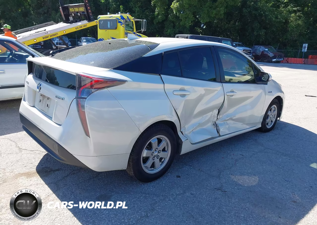 2016 Toyota Prius Two VIN:JTDKBRFU3G3500504 - 4